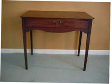 A Georgian mahogany side table