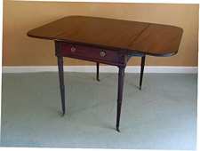 A Georgian federal style pembroke table