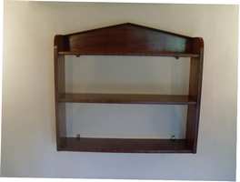 A set of 19thC wall shelves