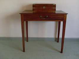 A Georgian mahogany side table