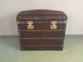 Malles Moynat Trunk