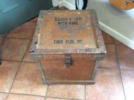 Vintage wedding cake travel box