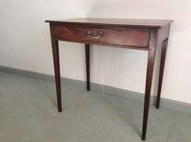 A Geo III single drawer side table