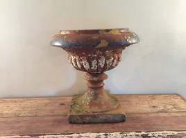 A 19thC garden urn