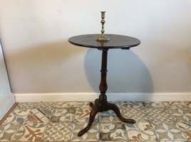 An 18thC courtry wine table