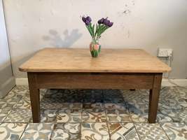 A French coffee table