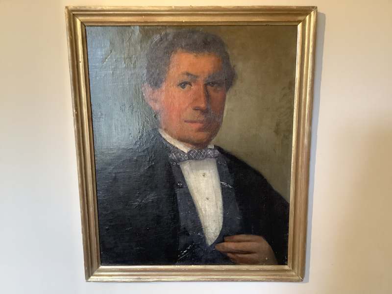 A 19thC oil portrait of a gentleman